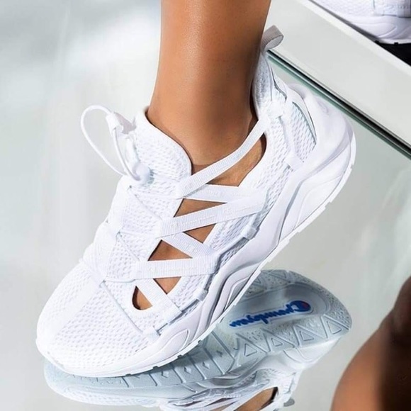 NEW IN BOX Champion Rally Sneakers - Picture 1 of 5